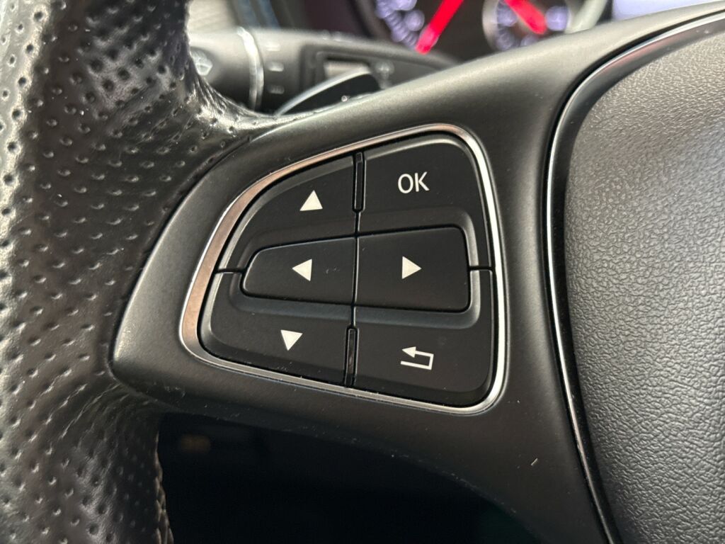 Mercedes-Benz B 2016 Valkoinen