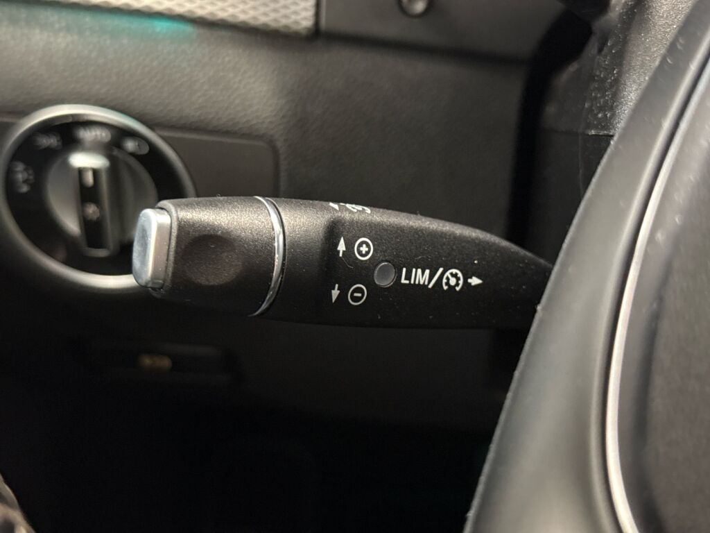 Mercedes-Benz B 2016 Valkoinen