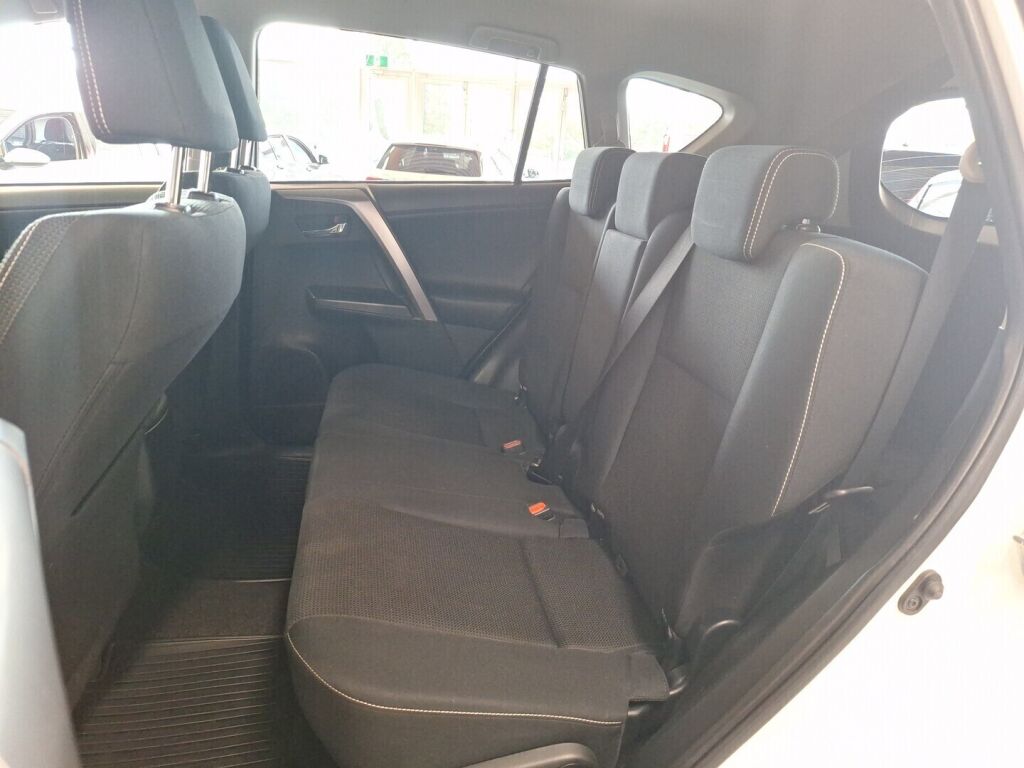 Toyota RAV4 2017 Valkoinen