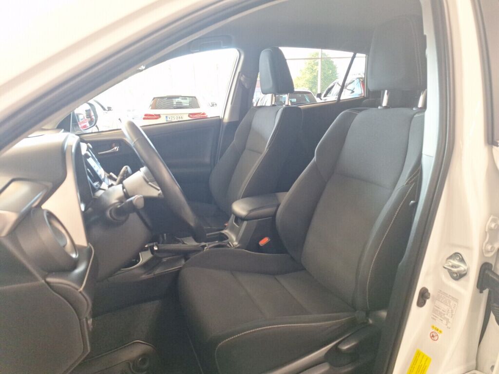 Toyota RAV4 2017 Valkoinen