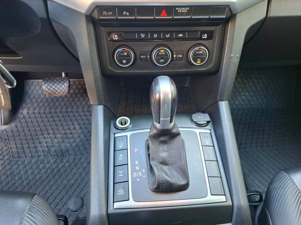 Volkswagen Amarok 2018 Valkoinen