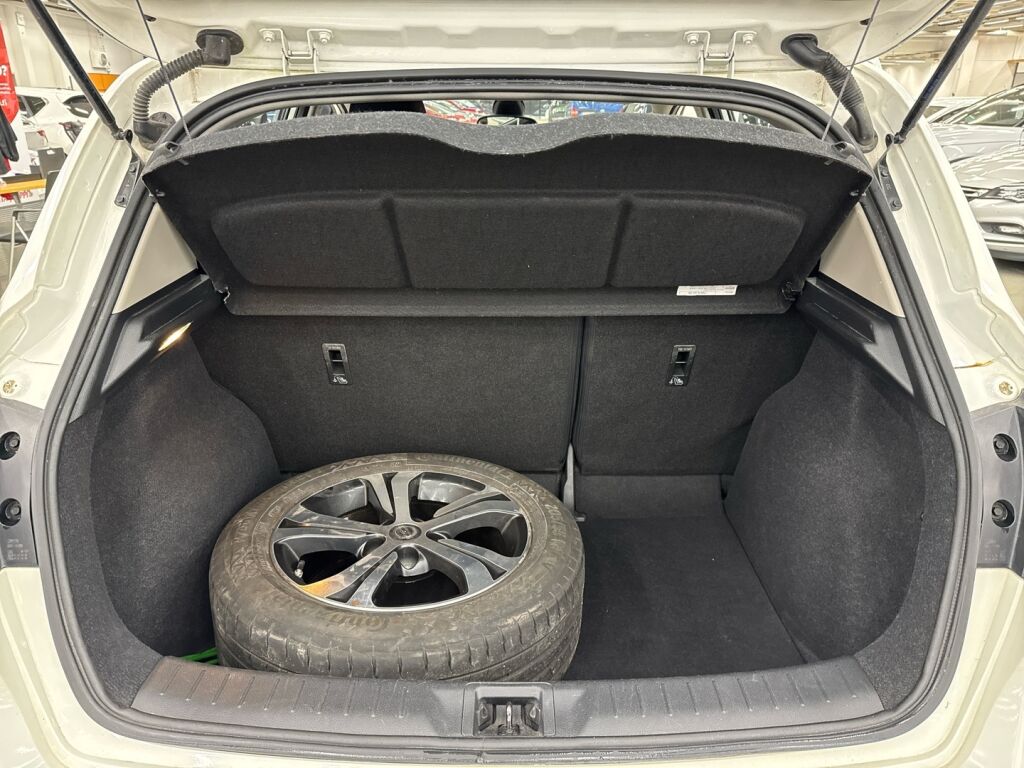 Nissan Pulsar 2018 Valkoinen