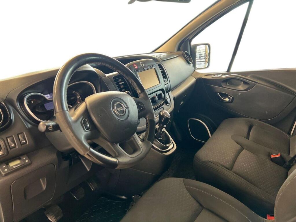 Opel Vivaro 2018 Valkoinen