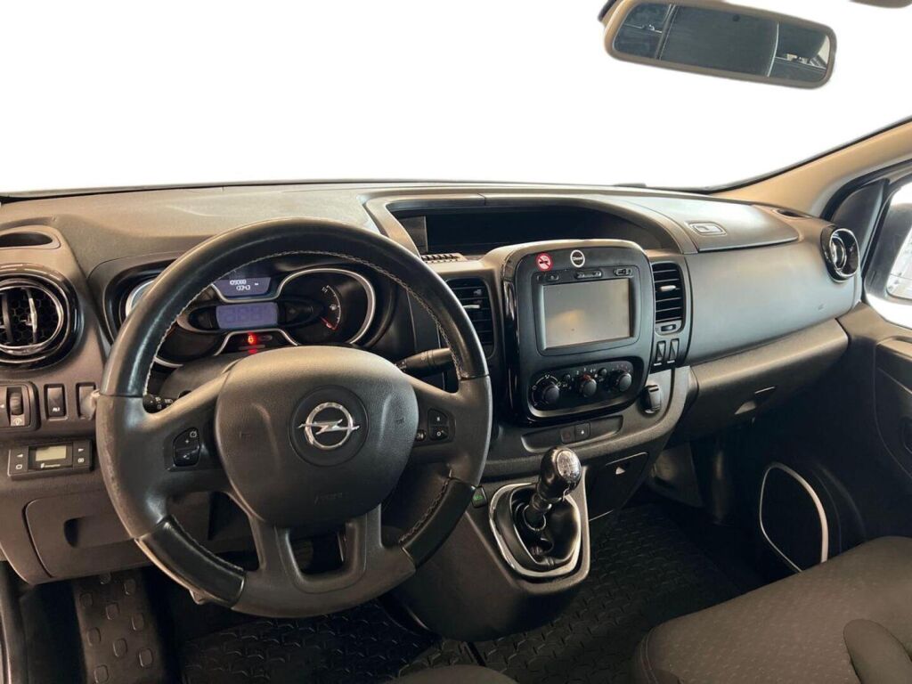 Opel Vivaro 2018 Valkoinen