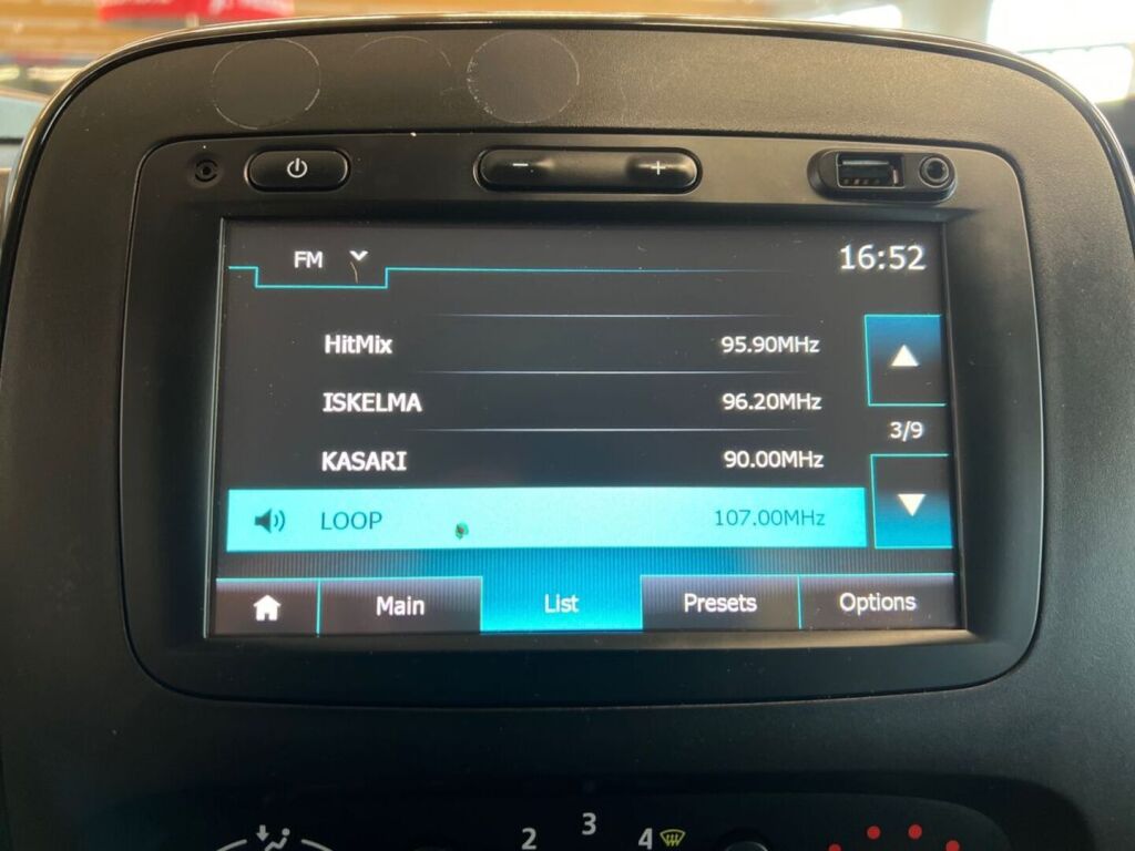 Opel Vivaro 2018 Valkoinen