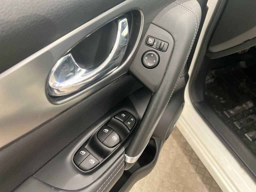 Nissan Qashqai 2017 Valkoinen