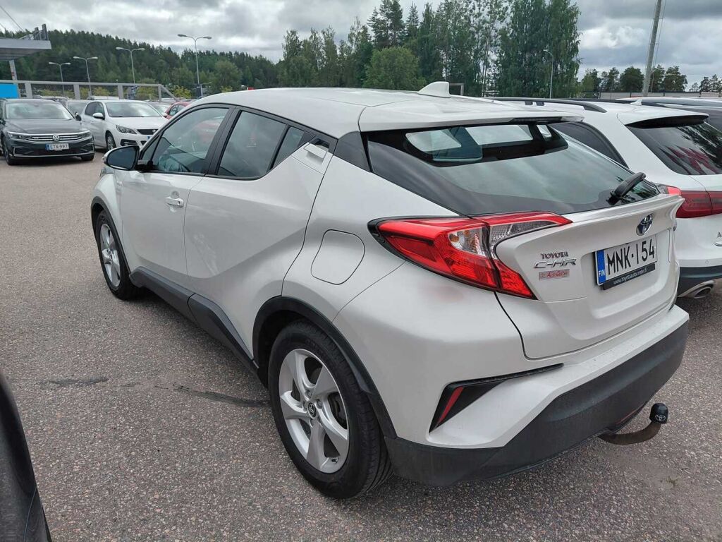 Toyota C-HR 2017 Valkoinen