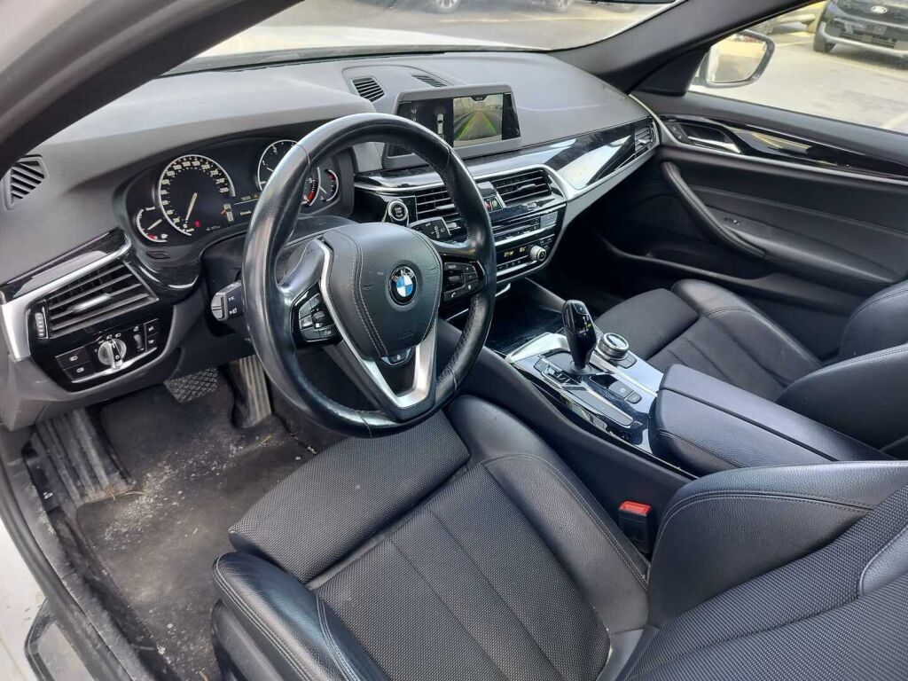 BMW 520 2018 Valkoinen
