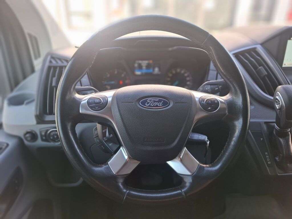Ford Transit 2018 Harmaa