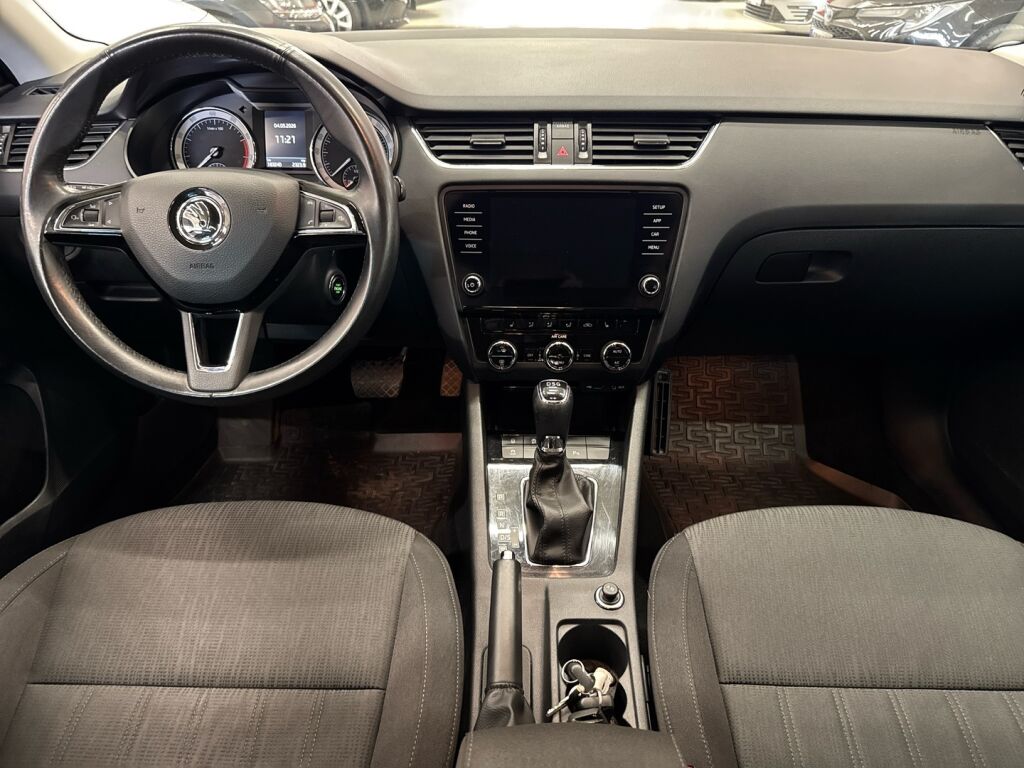 Skoda Octavia 2017 Sininen