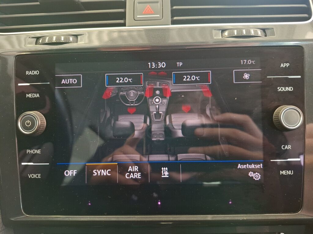 Volkswagen Golf 2017 Valkoinen