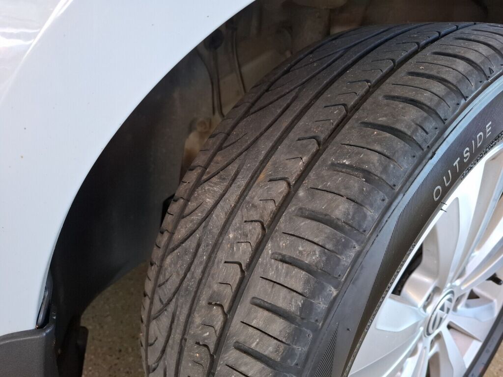 Volkswagen Golf 2017 Valkoinen