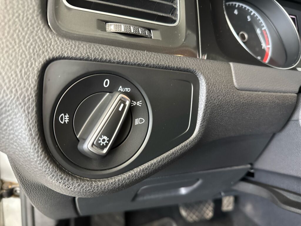 Volkswagen Golf 2017 Harmaa