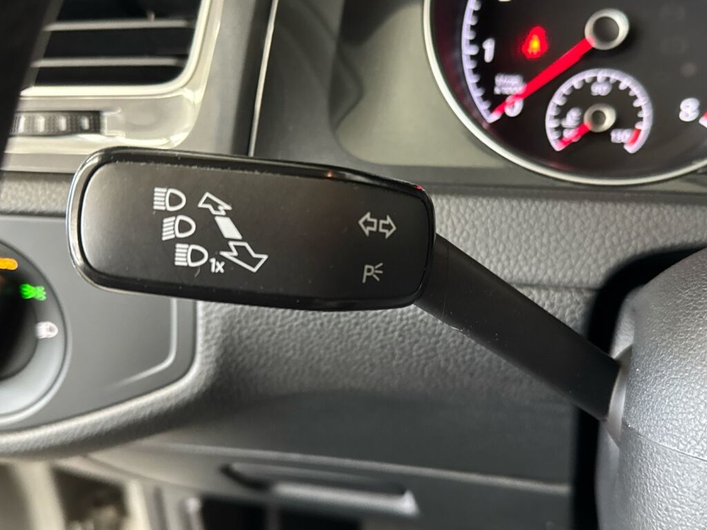 Volkswagen Golf 2017 Harmaa