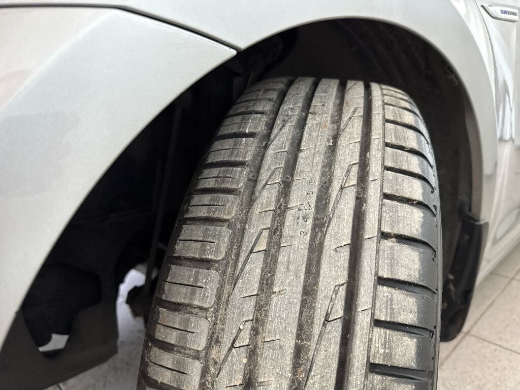 Volkswagen Golf 2017 Harmaa