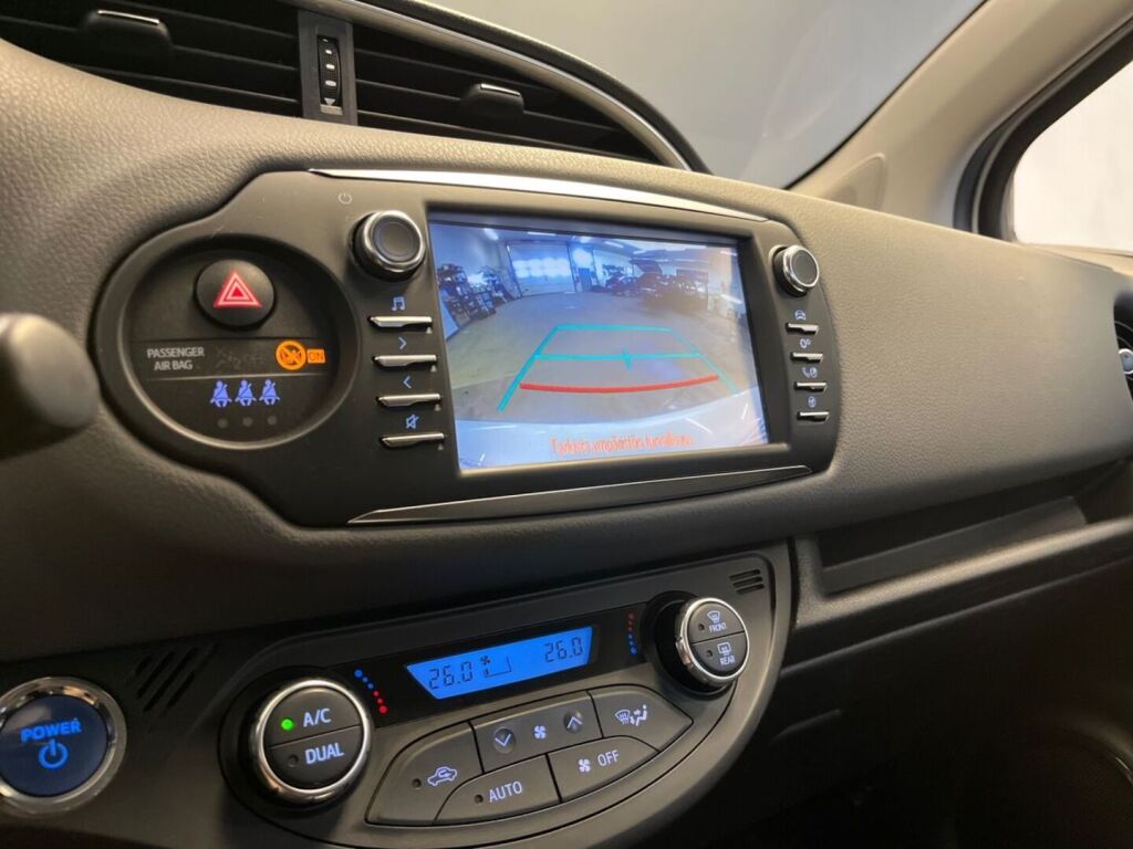 Toyota Yaris 2017 Valkoinen