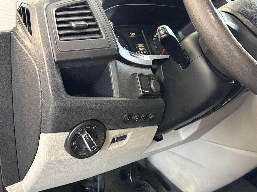 Volkswagen Transporter 2018 Valkoinen