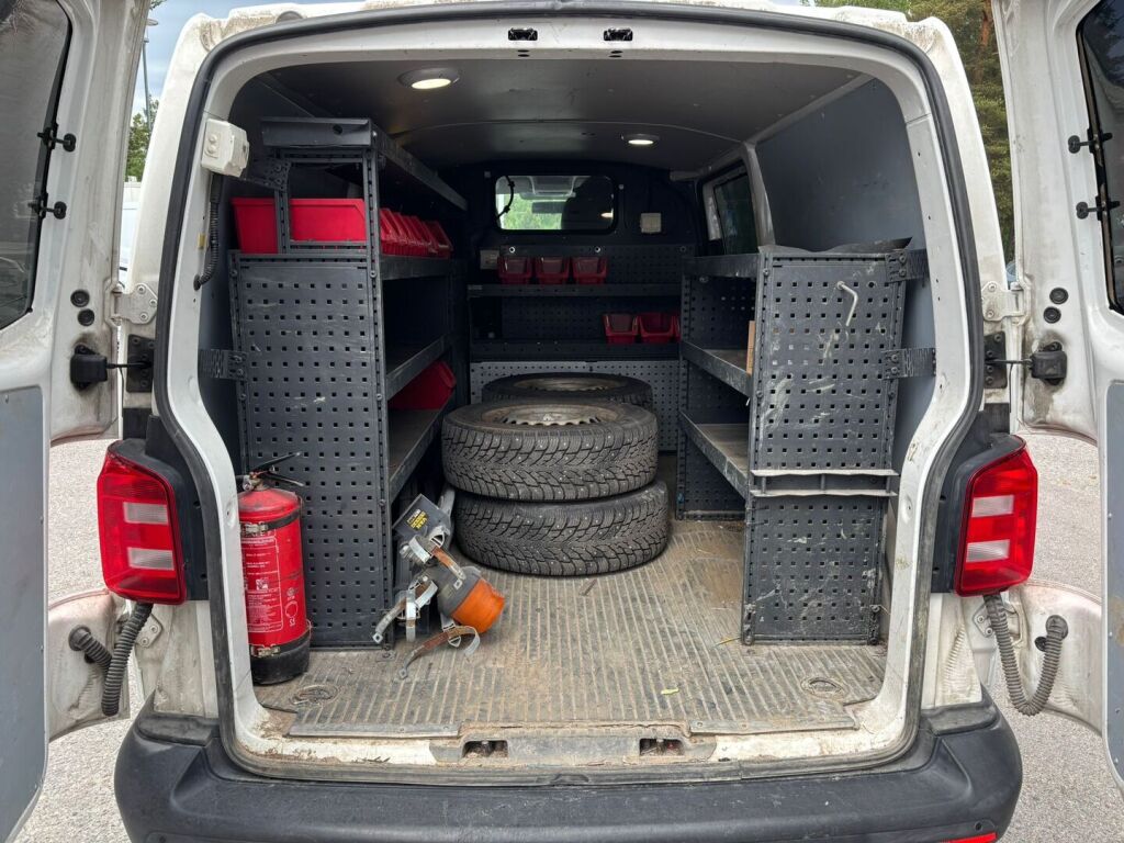 Volkswagen Transporter 2018 Valkoinen