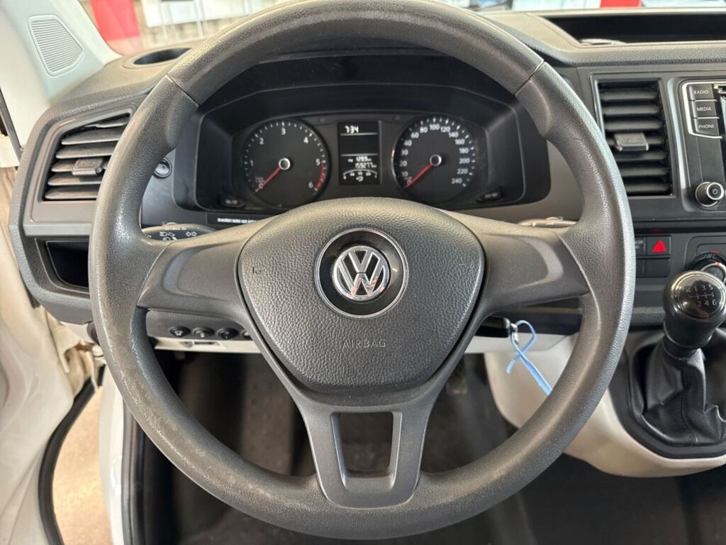 Volkswagen Transporter 2018 Valkoinen