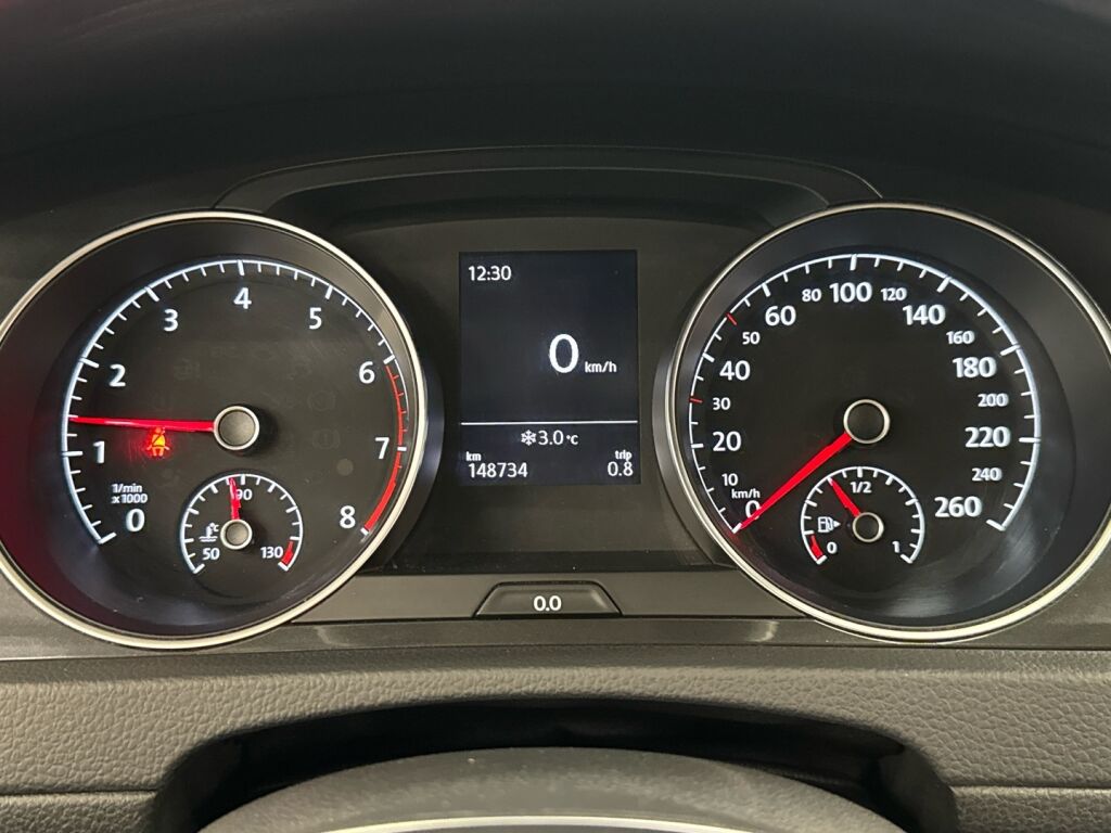 Volkswagen Golf 2018 Valkoinen