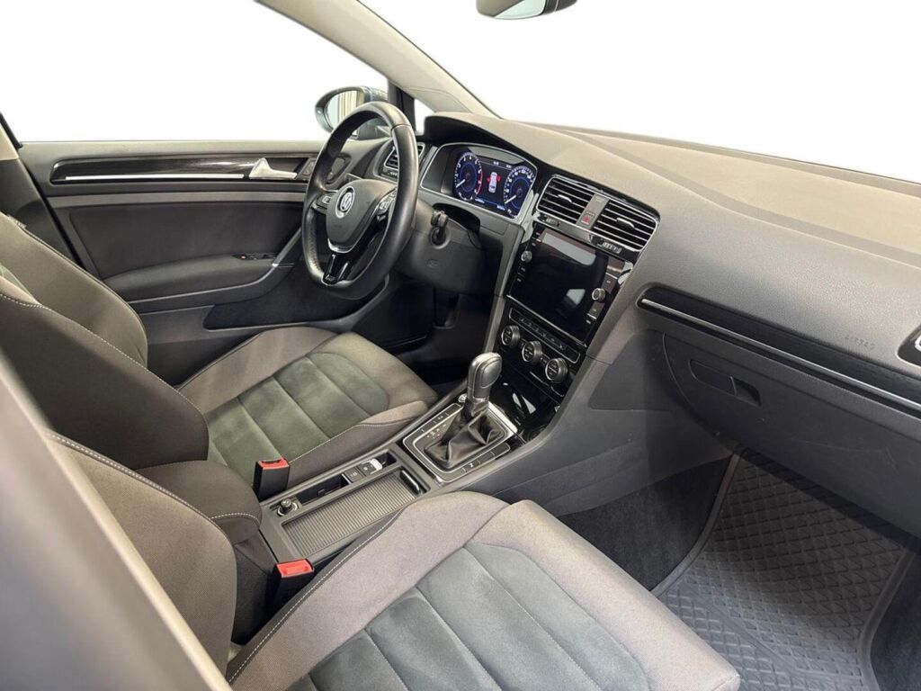 Volkswagen Golf 2018 Harmaa