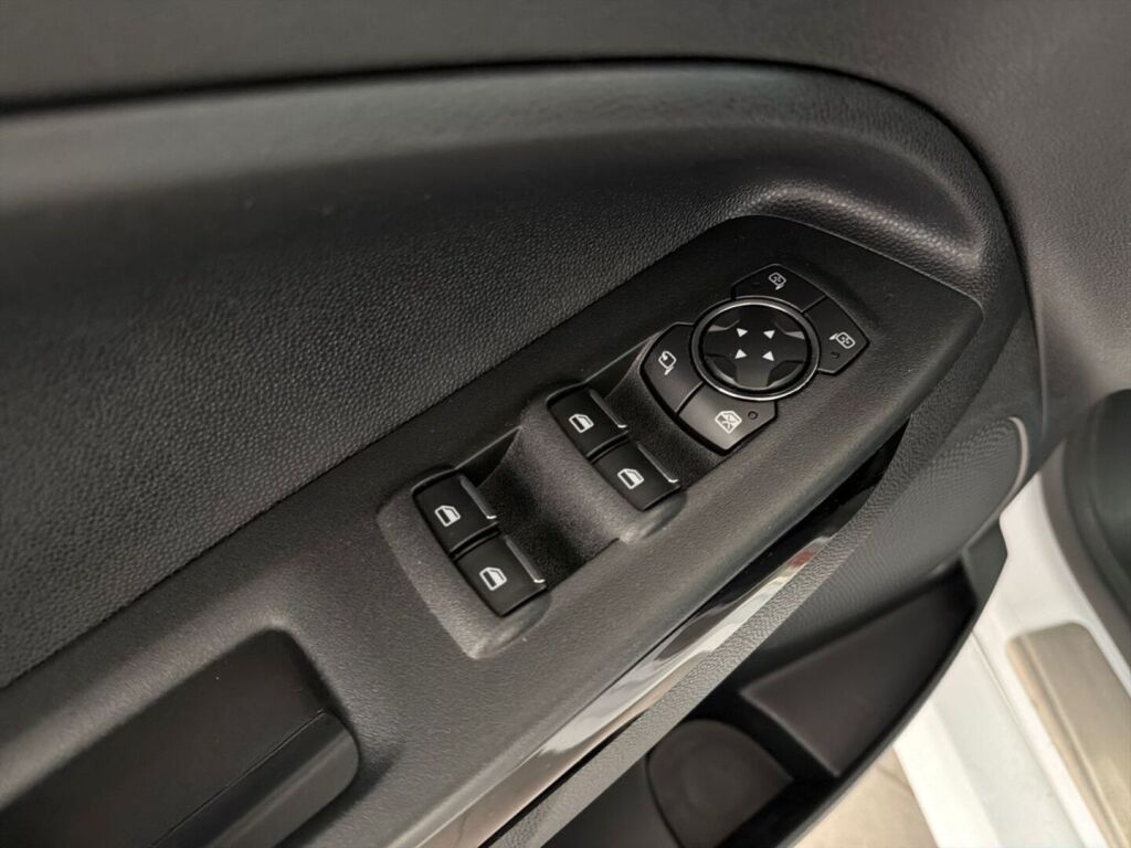 Ford Ecosport 2018 Valkoinen