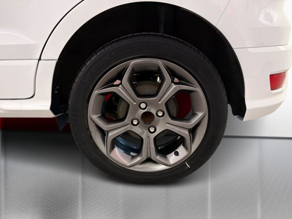 Ford Ecosport 2018 Valkoinen