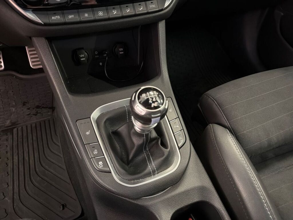 Hyundai i30 5d 2018 Sininen