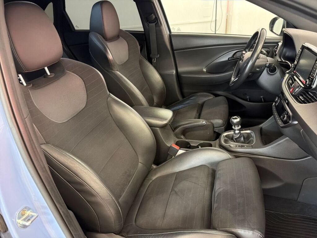 Hyundai i30 5d 2018 Sininen