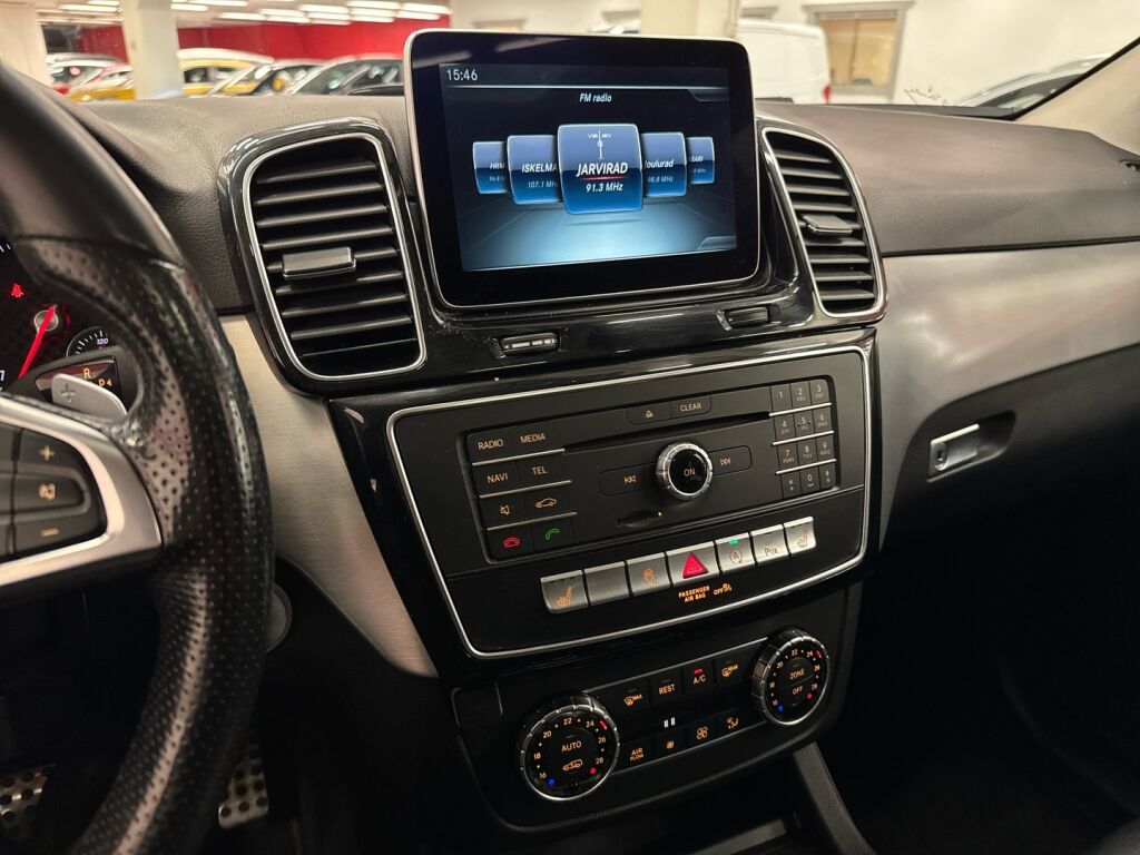 Mercedes-Benz GLE 2015 Musta