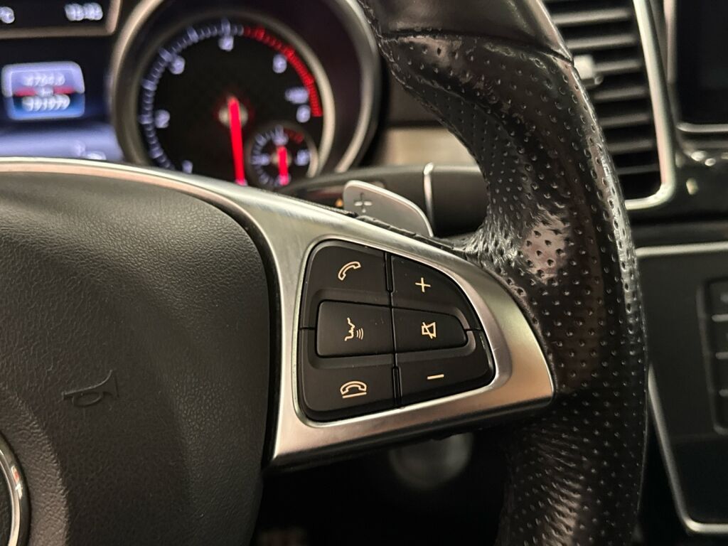 Mercedes-Benz GLE 2015 Musta