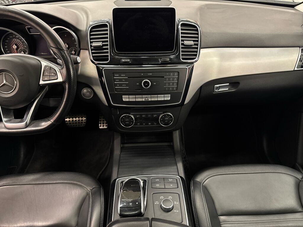 Mercedes-Benz GLE 2015 Musta