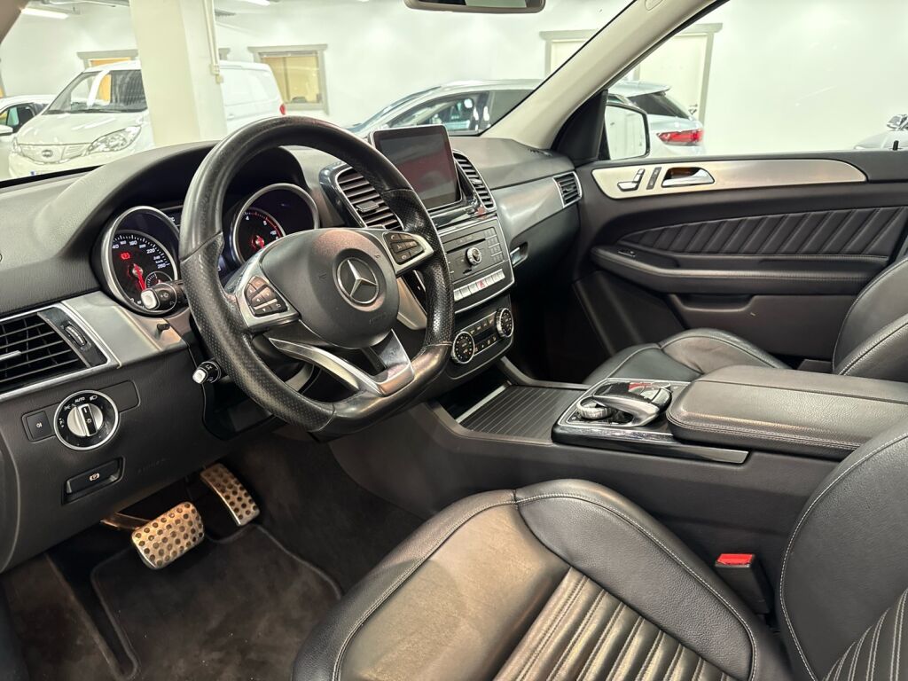 Mercedes-Benz GLE 2015 Musta