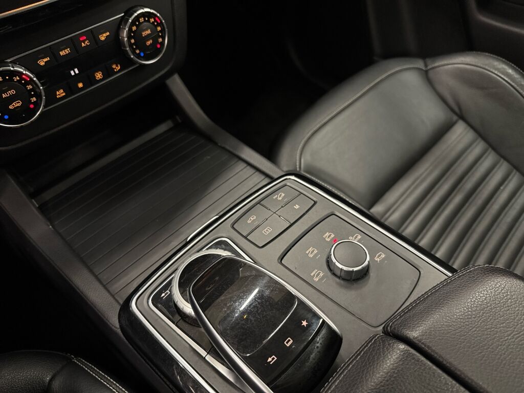 Mercedes-Benz GLE 2015 Musta