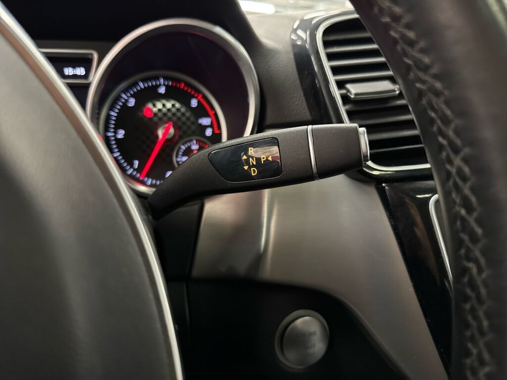 Mercedes-Benz GLE 2015 Musta