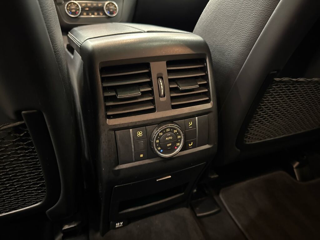 Mercedes-Benz GLE 2015 Musta