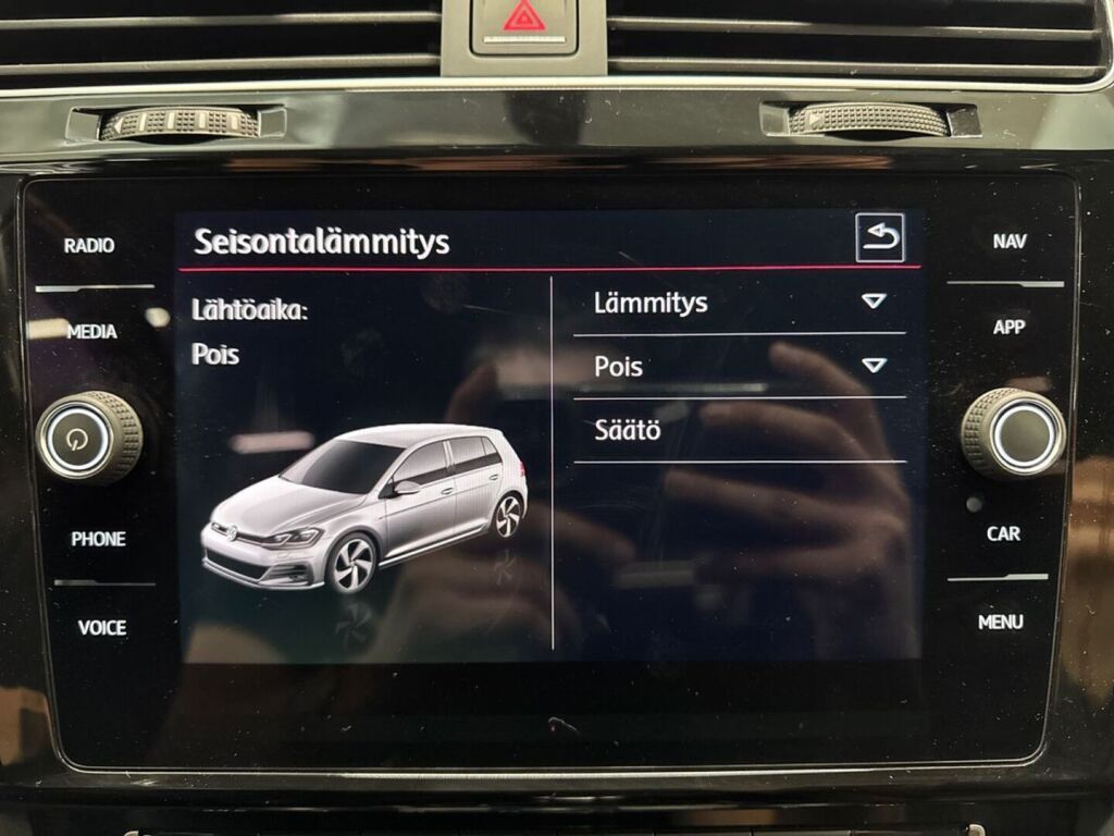 Volkswagen Golf 2018 Valkoinen