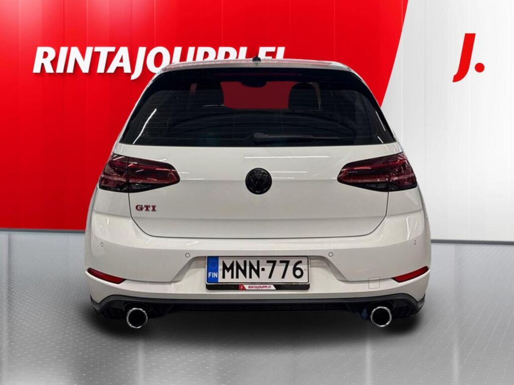 Volkswagen Golf 2018 Valkoinen