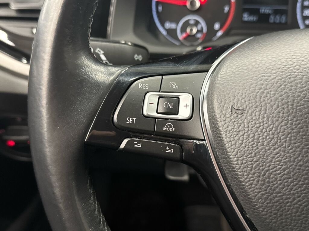 Volkswagen Polo 2018 Hopea