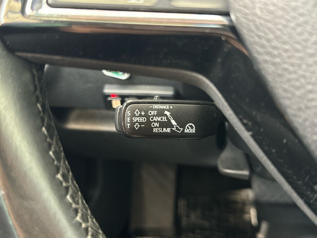 Skoda Octavia 2018 Sininen