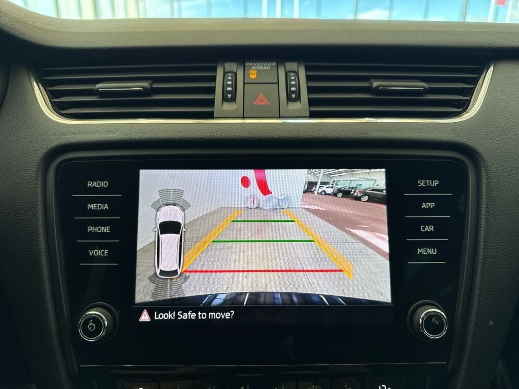 Skoda Octavia 2018 Sininen