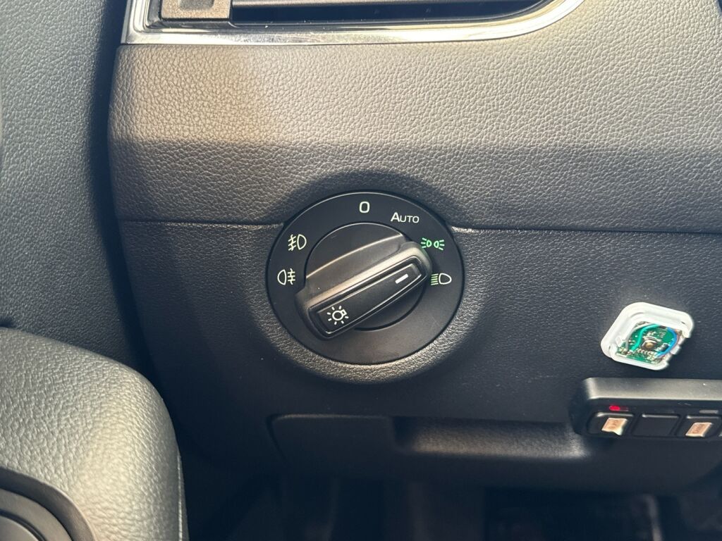 Skoda Octavia 2018 Sininen