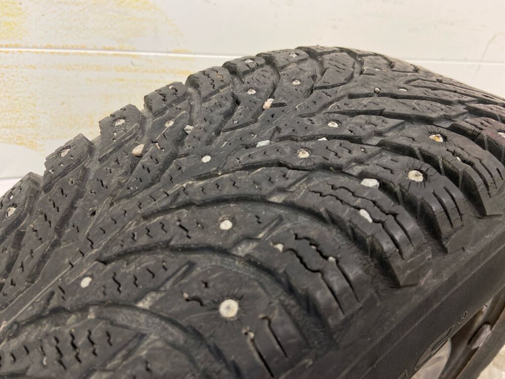 Volkswagen Golf 2018 Punainen