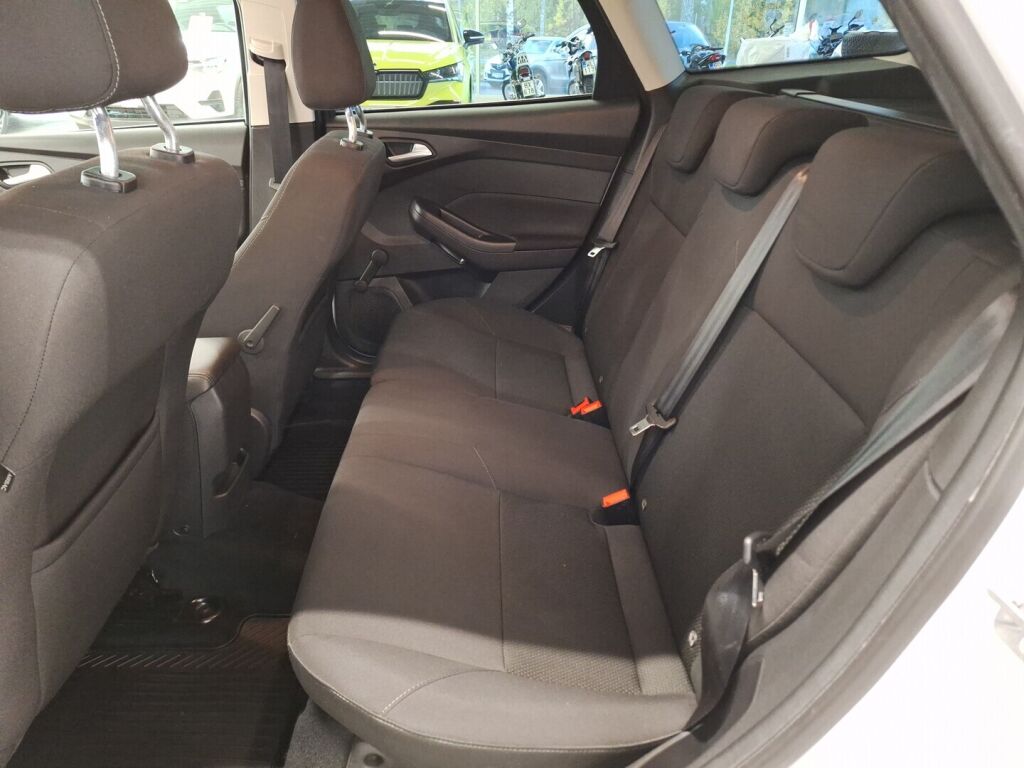 Ford FOCUS 2018 Valkoinen
