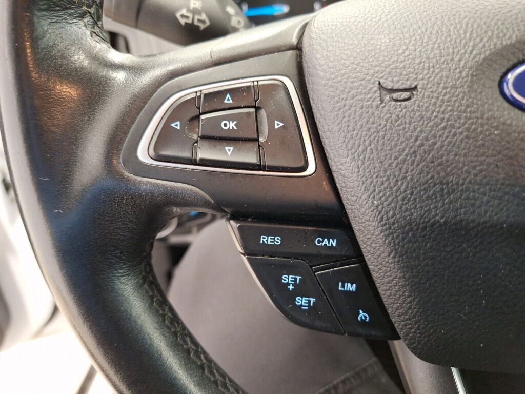 Ford FOCUS 2018 Valkoinen