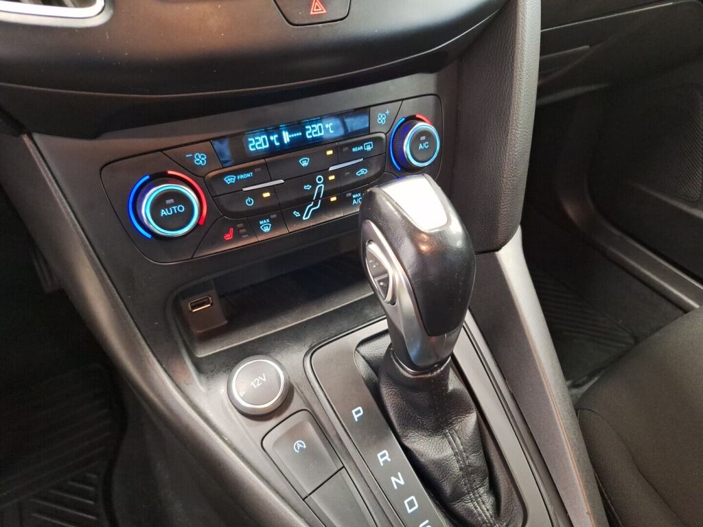 Ford FOCUS 2018 Valkoinen