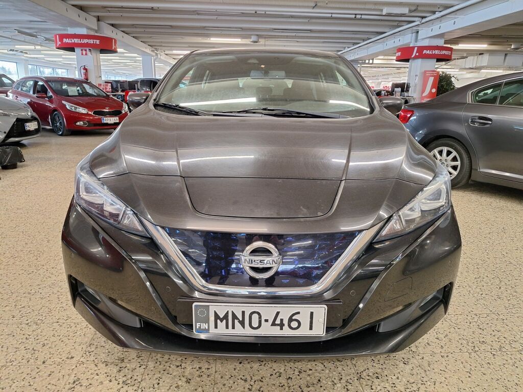 Nissan Leaf 2018 Musta