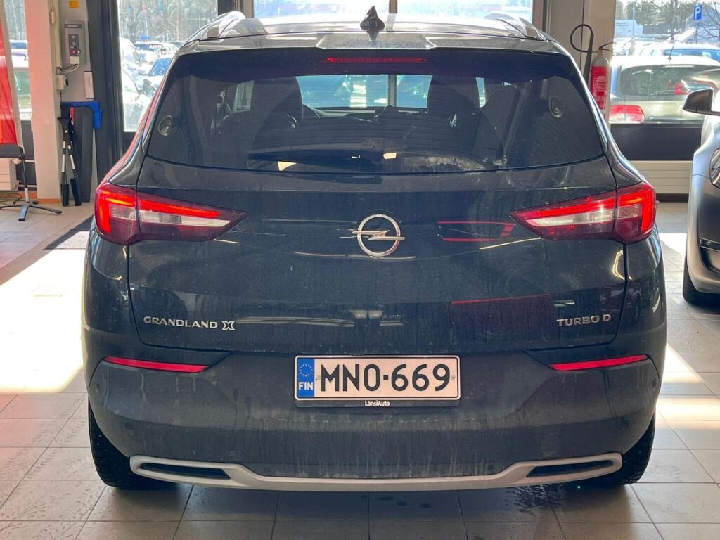 Opel Grandland X 2018 Musta