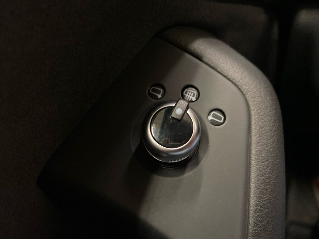 Audi A6 2018 Ruskea (beige)