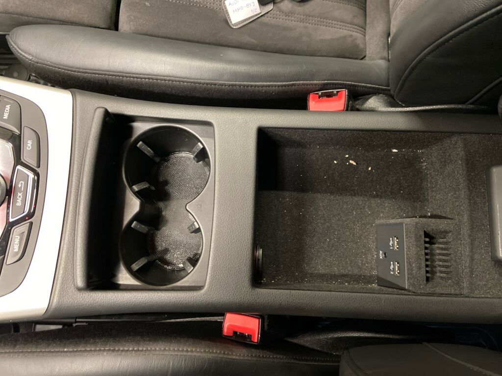 Audi A6 2018 Ruskea (beige)